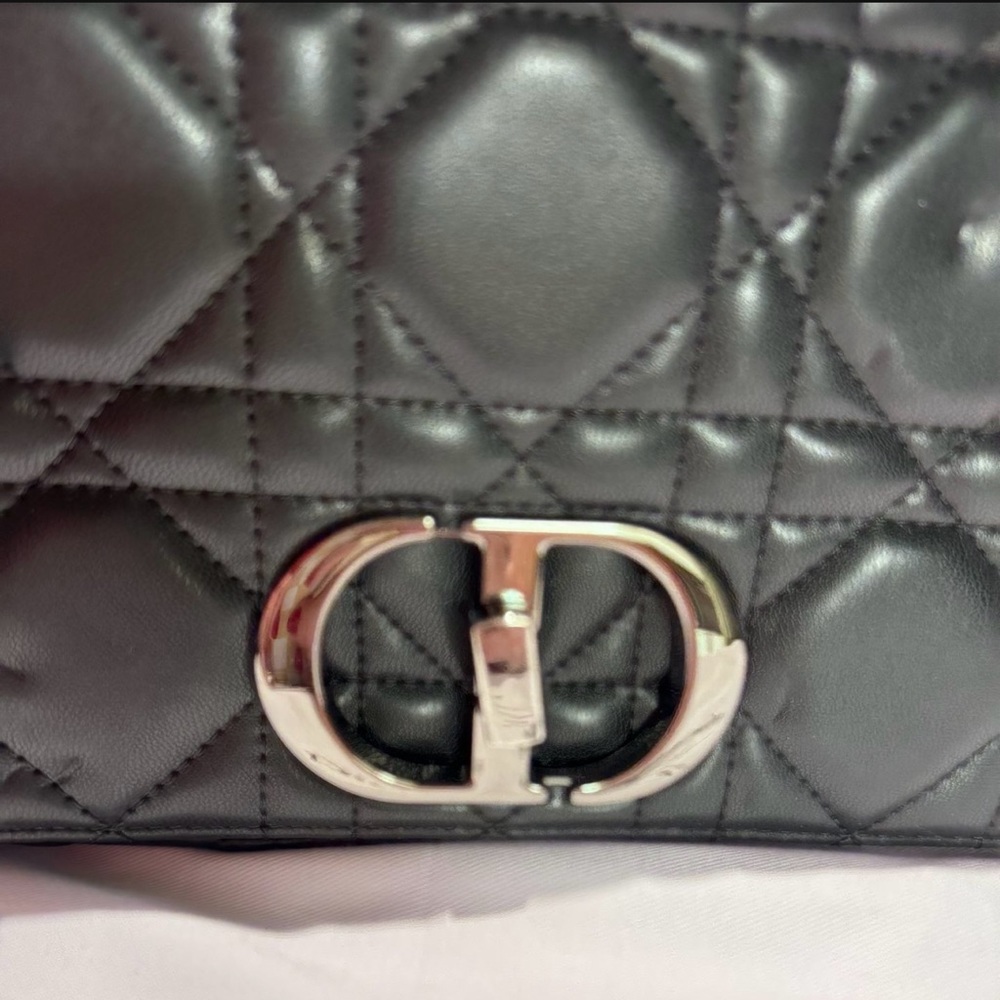 Purse - Picture 3 of 3
